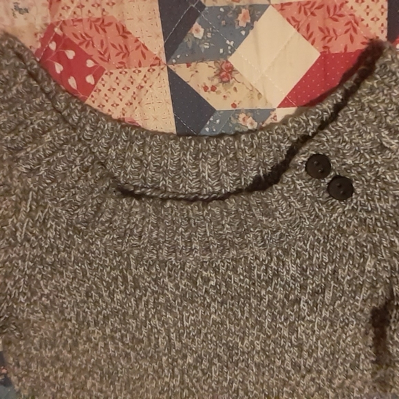 Sweater - Picture 3 of 5